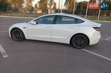 Седан Tesla Model 3 2018 в Житомирі