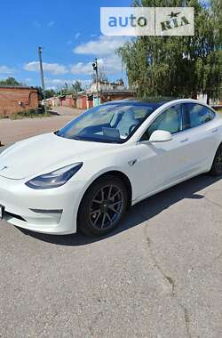 Седан Tesla Model 3 2019 в Чернігові