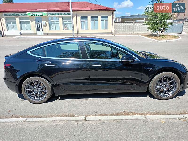 Седан Tesla Model 3 2019 в Кропивницькому
