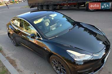 Tesla Model 3 2019 Tesla Model 3 2019
