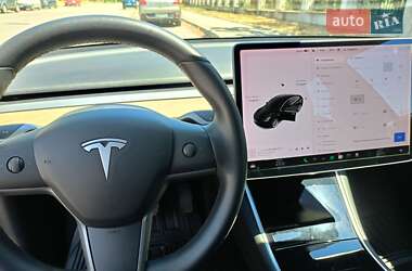 Седан Tesla Model 3 2019 в Кропивницком