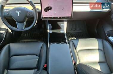 Седан Tesla Model 3 2019 в Кропивницком