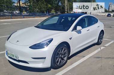 Седан Tesla Model 3 2019 в Одессе