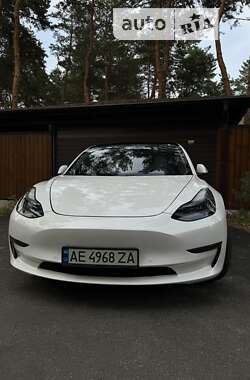 Седан Tesla Model 3 2021 в Дніпрі