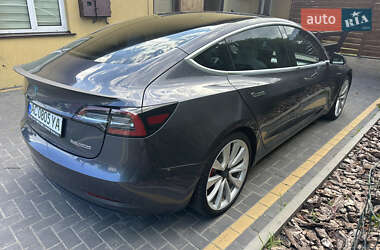 Седан Tesla Model 3 2019 в Луцке