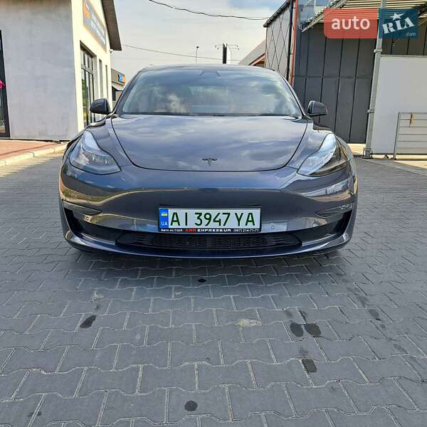 Седан Tesla Model 3 2021 в Ірпені
