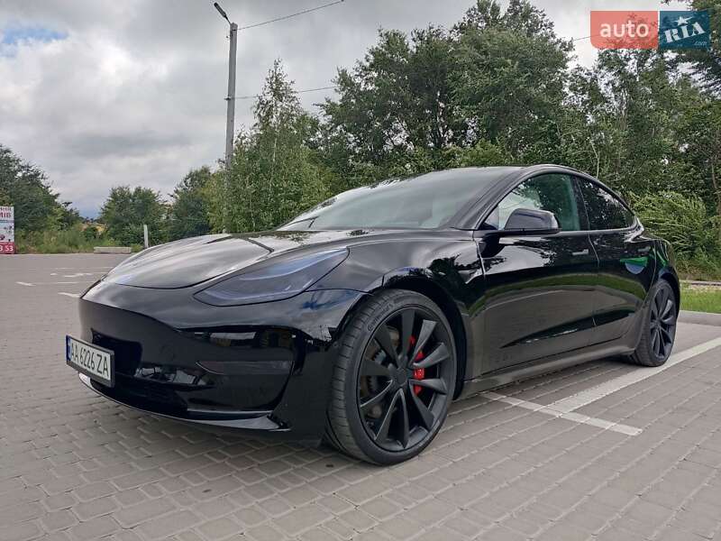 Седан Tesla Model 3 2020 в Ірпені
