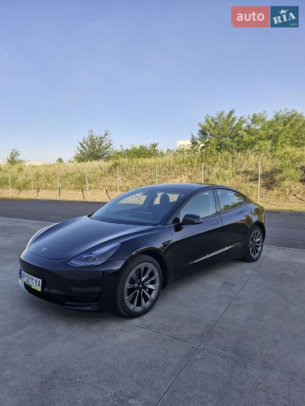 Седан Tesla Model 3 2021 в Дніпрі
