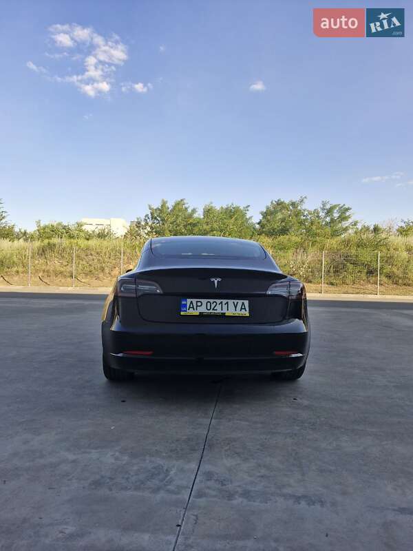 Седан Tesla Model 3 2021 в Дніпрі