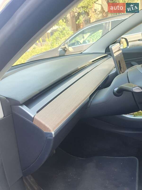 Седан Tesla Model 3 2018 в Хмельницькому
