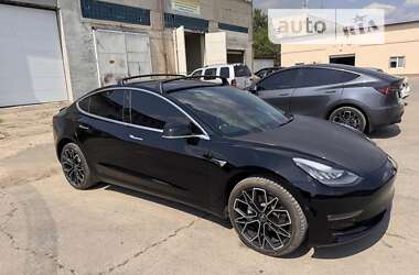 Tesla Model 3 2018