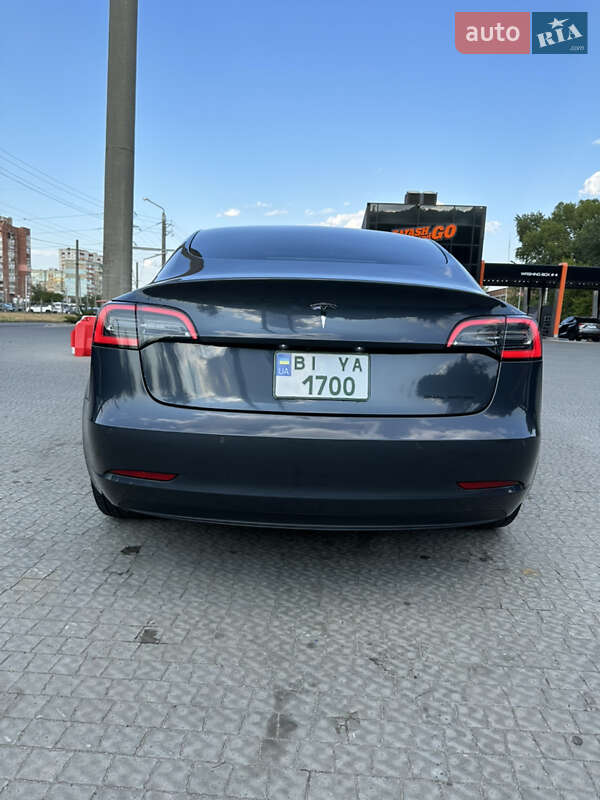 Седан Tesla Model 3 2020 в Полтаве
