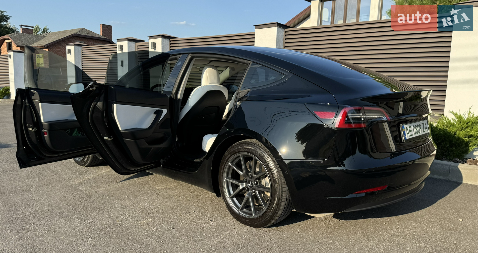 2019 Tesla Model 3 - мініатюра 9