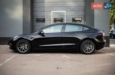 Седан Tesla Model 3 2021 в Києві