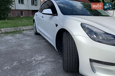 Седан Tesla Model 3 2020 в Тернополе