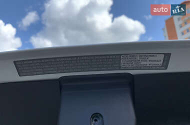 Седан Tesla Model 3 2020 в Тернополе