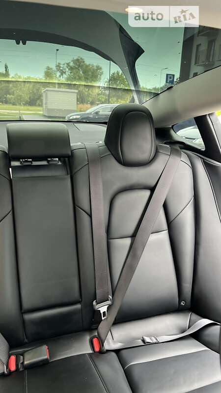 Седан Tesla Model 3 2021 в Харькове
