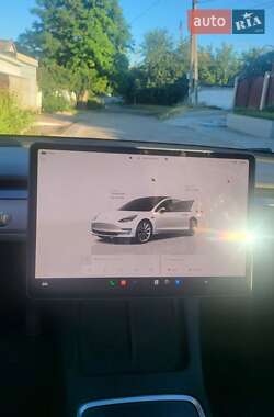 Седан Tesla Model 3 2022 в Днепре