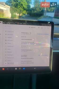 Седан Tesla Model 3 2022 в Днепре