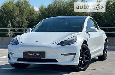 Седан Tesla Model 3 2018 в Киеве