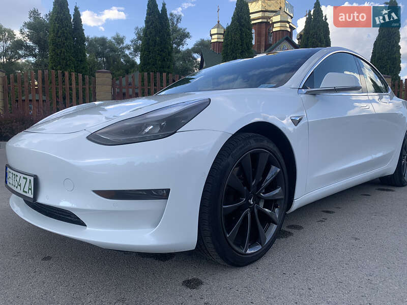 Седан Tesla Model 3 2018 в 