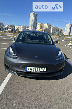 Седан Tesla Model 3 2018 в Киеве