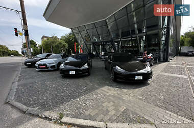 Седан Tesla Model 3 2018 в 