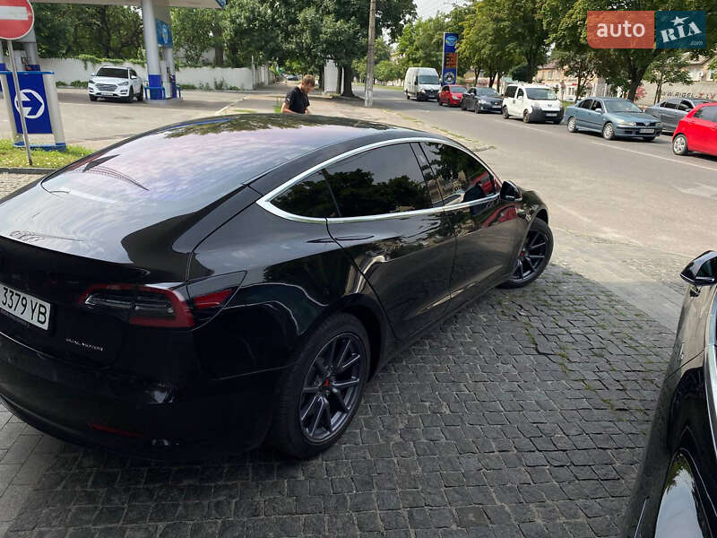 Седан Tesla Model 3 2018 в Днепре