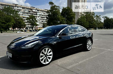 Седан Tesla Model 3 2018 в Киеве