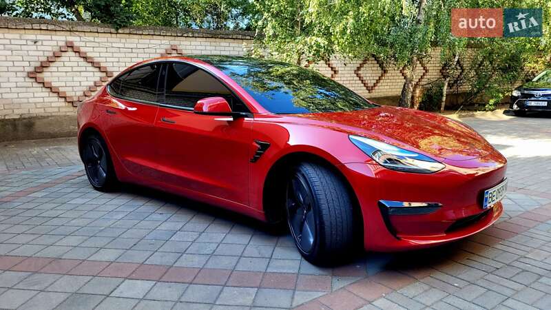 Седан Tesla Model 3 2019 в Николаеве