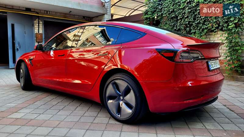 Седан Tesla Model 3 2019 в Миколаєві