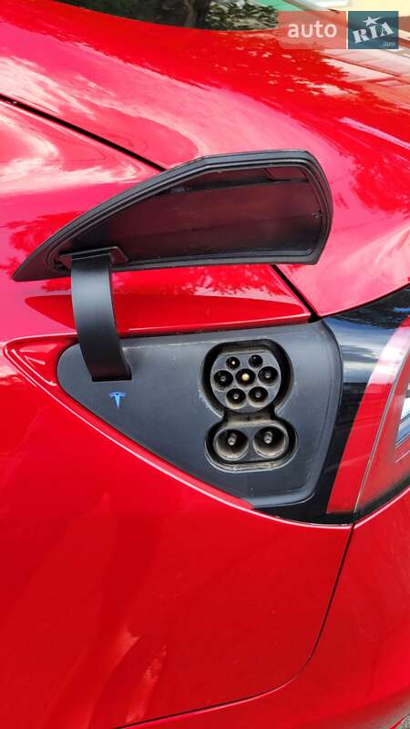 Седан Tesla Model 3 2019 в Миколаєві