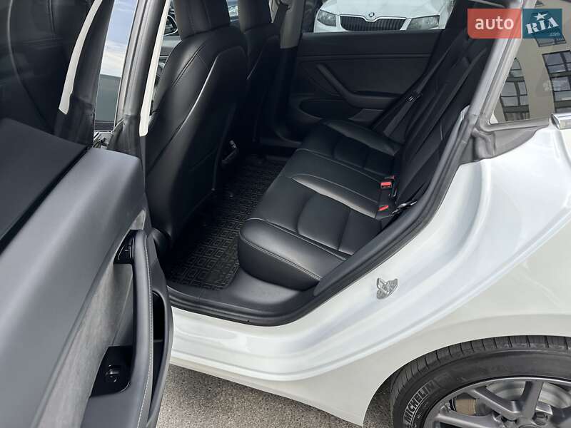 Седан Tesla Model 3 2020 в Києві фото 36 Седан Tesla Model 3 2020 в Києві