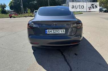 Седан Tesla Model 3 2021 в Житомирі