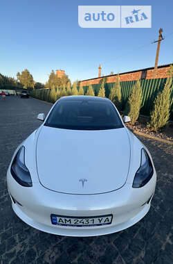 Седан Tesla Model 3 2020 в Києві