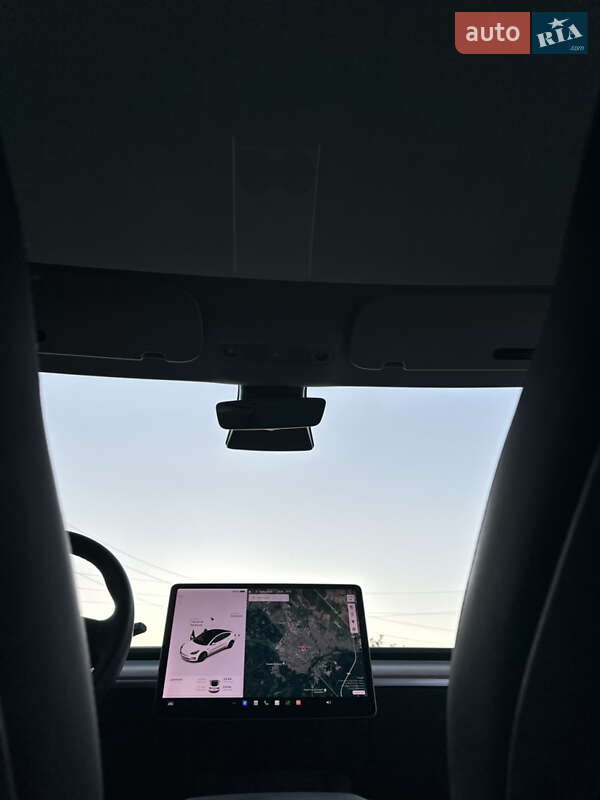 Седан Tesla Model 3 2020 в Києві