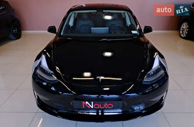 Седан Tesla Model 3 2021 в 