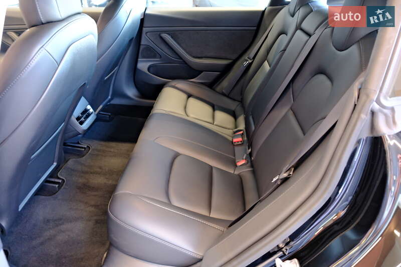 Седан Tesla Model 3 2021 в Одесі фото 25 Седан Tesla Model 3 2021 в Одесі