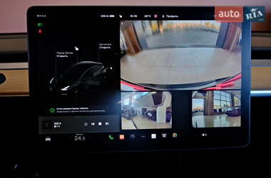 Седан Tesla Model 3 2021 в 