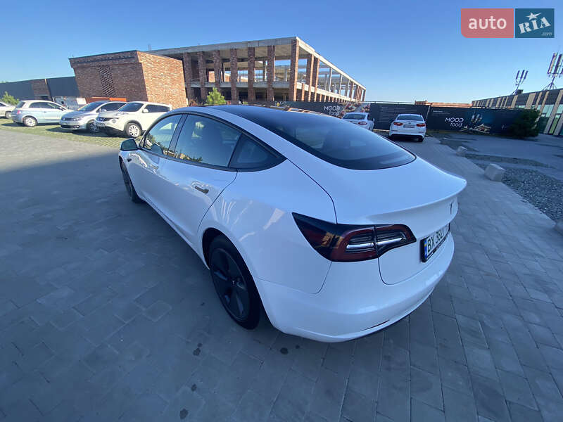 Седан Tesla Model 3 2021 в Хмельницькому