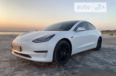 Седан Tesla Model 3 2019 в Одессе