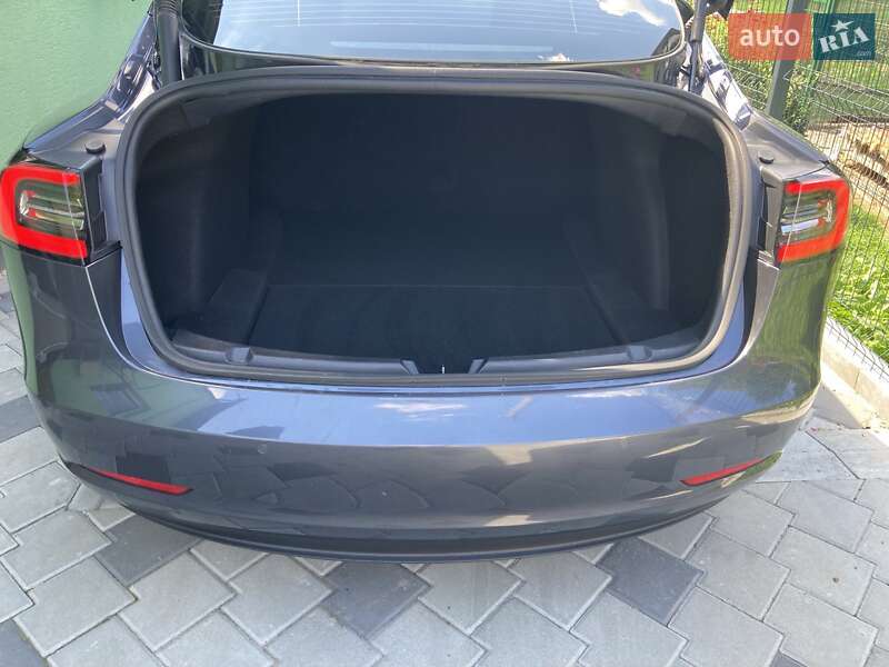 Седан Tesla Model 3 2021 в Львове фото 10 Седан Tesla Model 3 2021 в Львове