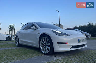 Седан Tesla Model 3 2019 в Львові фото 26 Седан Tesla Model 3 2019 в Львові