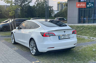 Седан Tesla Model 3 2019 в Львові