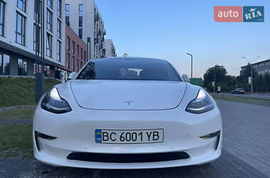Седан Tesla Model 3 2019 в Львові