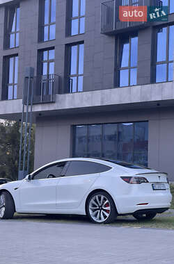 Седан Tesla Model 3 2019 в Львові