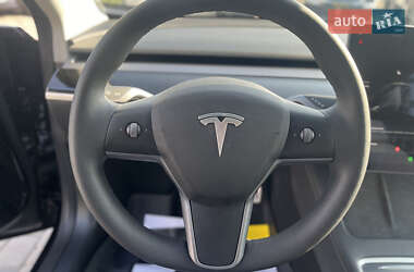 Седан Tesla Model 3 2021 в Мукачевому