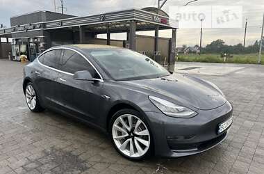 Седан Tesla Model 3 2018 в Львові