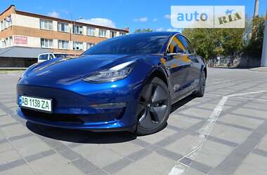 Седан Tesla Model 3 2020 в Вінниці