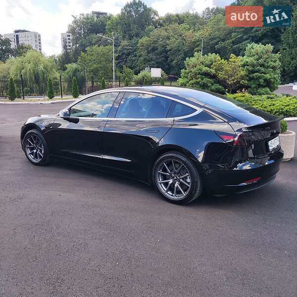 Tesla Model 3 2018